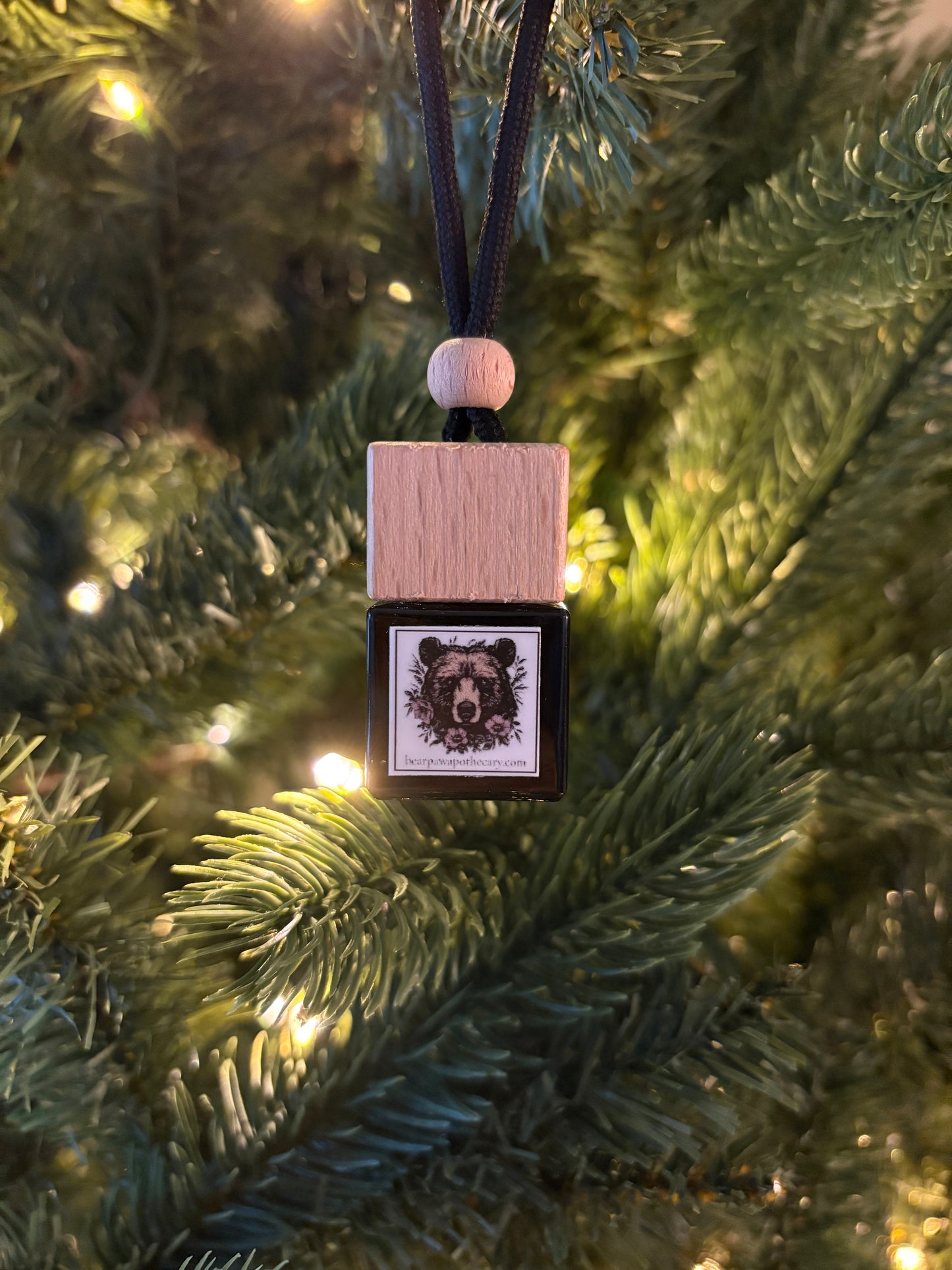 Christmas Hearth Hanging Diffuser – Tree-Scent Booster for Artificial Trees